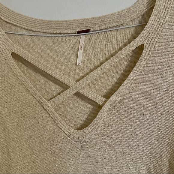 Free People Tunic Sweater criss cross  Boho Cream Hi/Low Split Hem Bell Sleeve - Picture 4 of 14